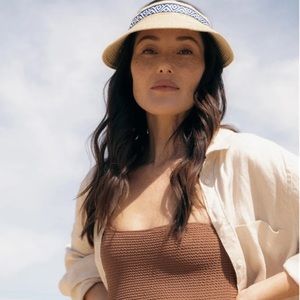 NWOT Sea & Grass Visor